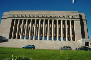 Le PARLEMENT, cet édifice, oeuvre de l'architecte J. S. Sirén