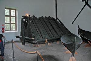 Chambre funéraire retrouvée dans un navire Viking