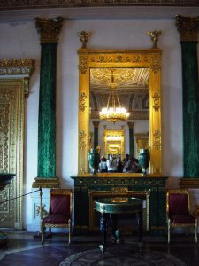 Palais d'hiver - salon malachite - enfilade de miroirs