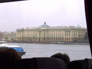 Musée L'Ermitage - vue depuis l'autobus