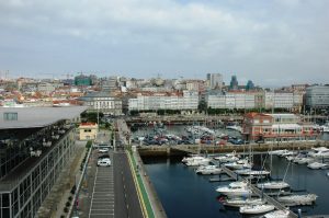 La ville ( photo prise du bateau)