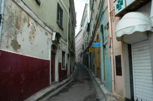 Les rues étroites de la ville