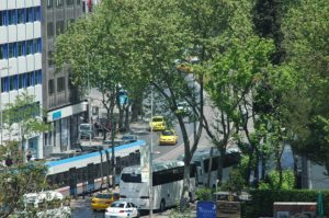 Traffique, tramway et autobus