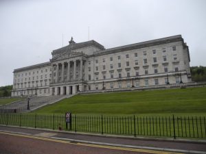 Stormfront le parlement de Belfast