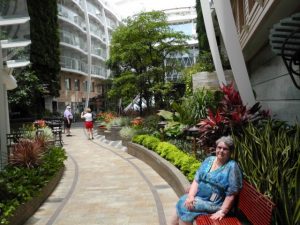 Micheline au Central Park - Oasis of the Seas