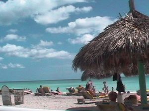 Touristes sur la plage