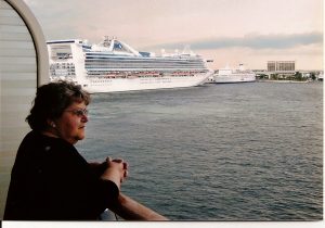 Premier départ en croisière pour Micheline et moi (qui prend la photo)