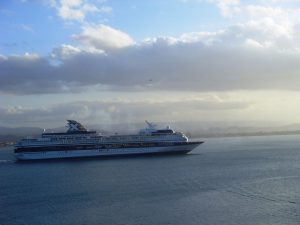 Le Celebrity INFINITY quitte le port