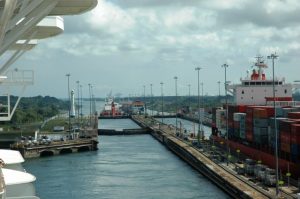 Un écluse du canal de Panama